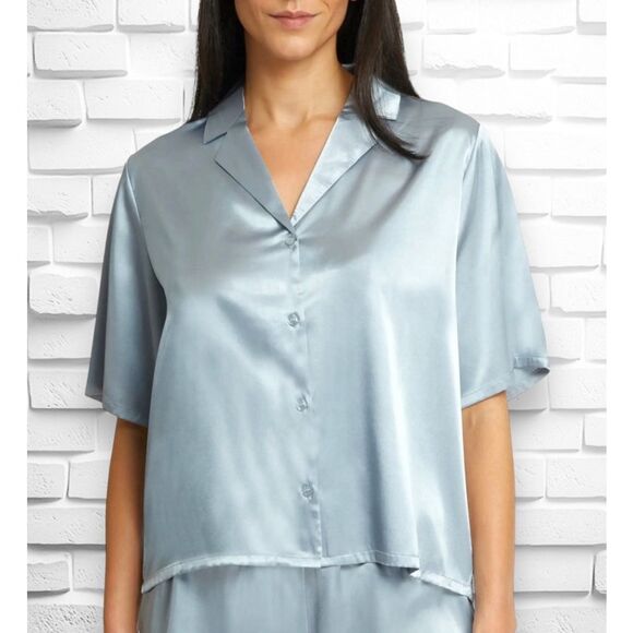 Nicole Miller New York Women’s Medium Soft Satin Notched Collar Boxy Pajama Top - Picture 1 of 12